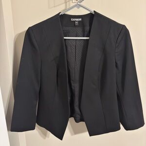 Express Women’s Black Cropped Blazer Size 8